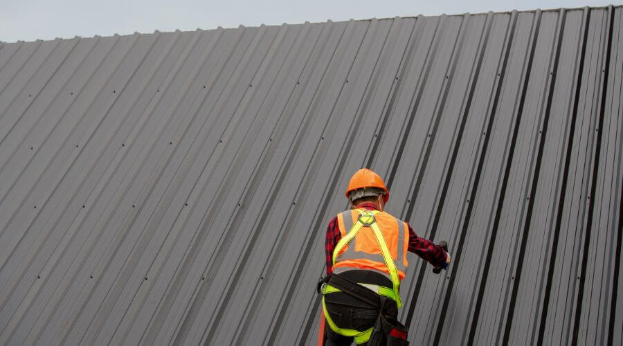 Professional gutter cleaning in Brilliant, AL